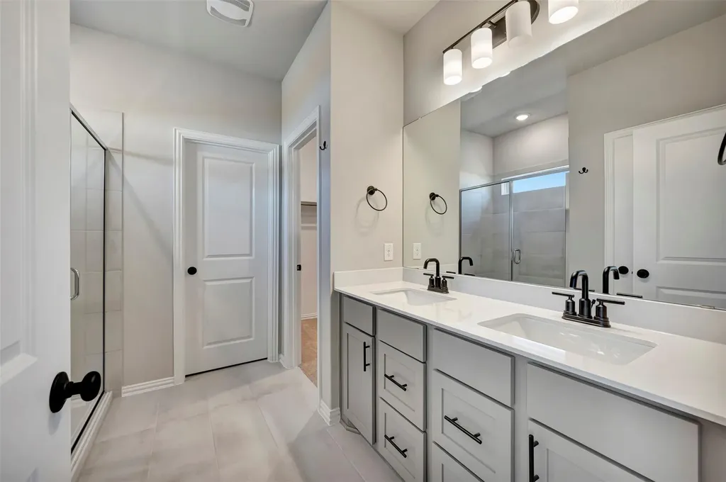 186 Grayson Elm Pass Dripping Springs TX 78620
