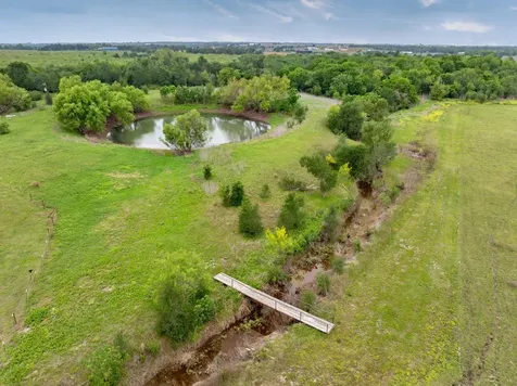 1662 County Road 465 Coupland TX 78615