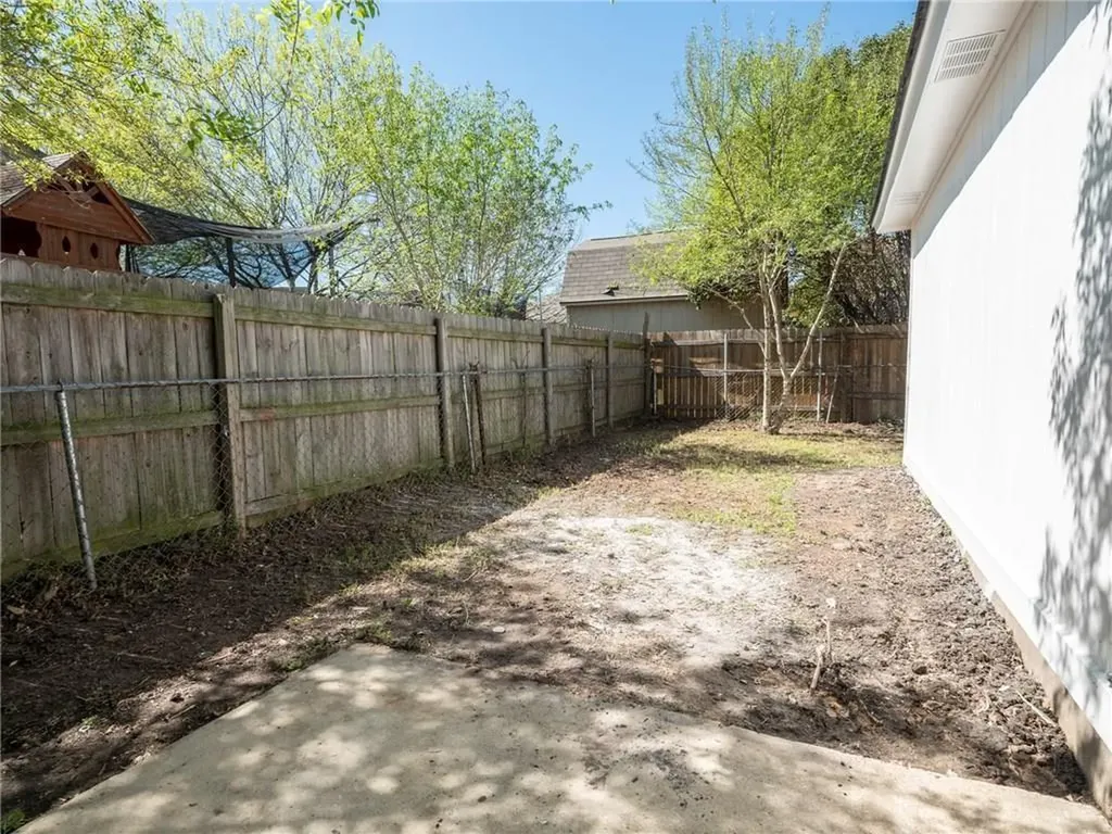 6908 Hyland Circle Austin TX 78744