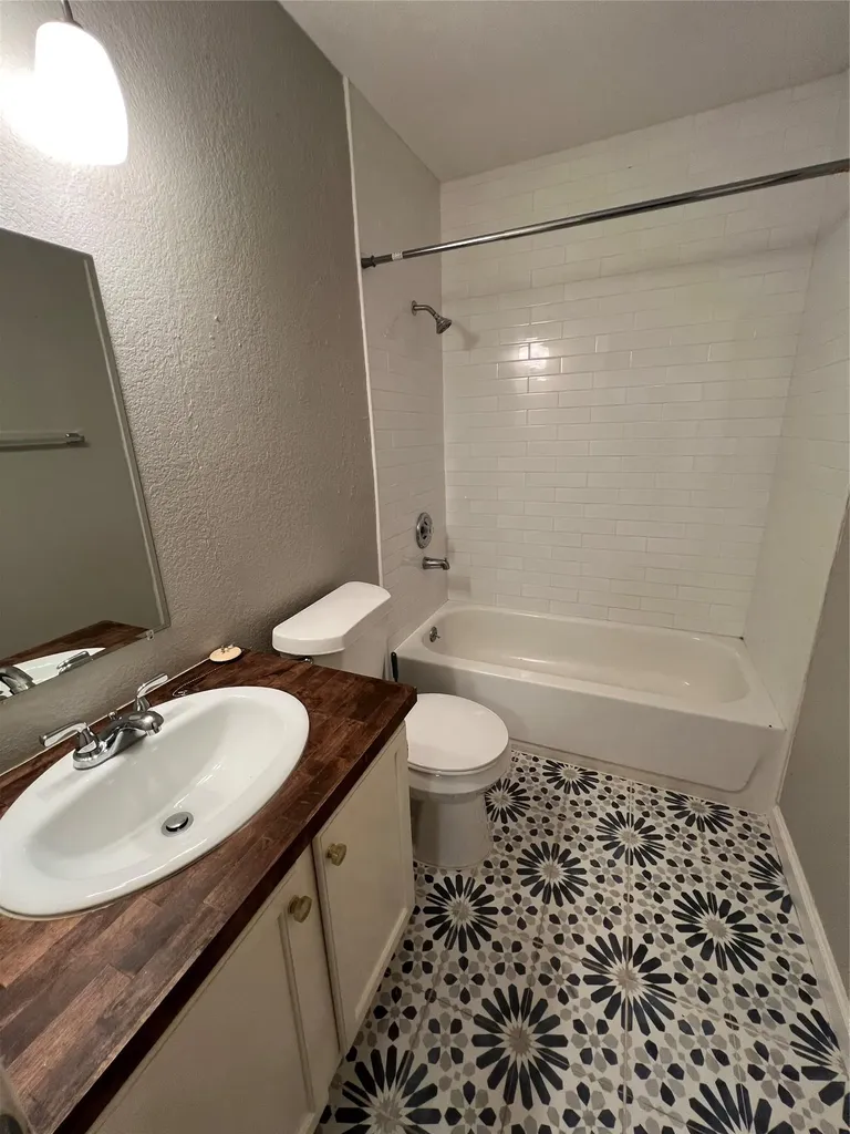 6908 Hyland Circle Austin TX 78744
