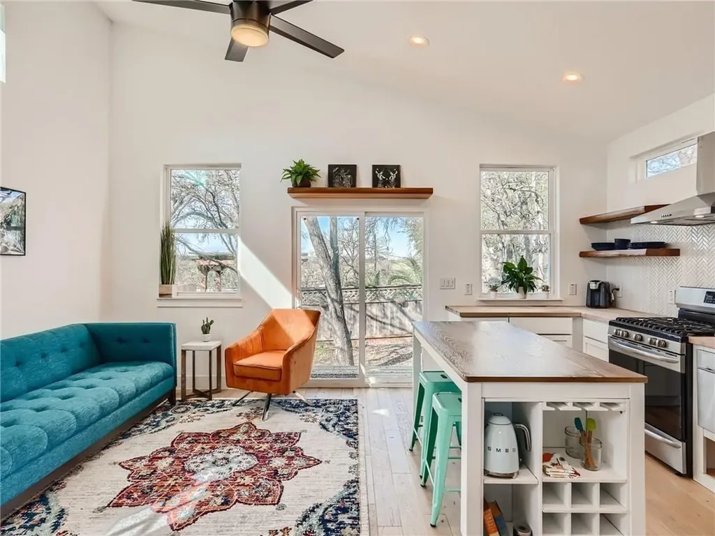 1614 Elmira Road Austin TX 78721