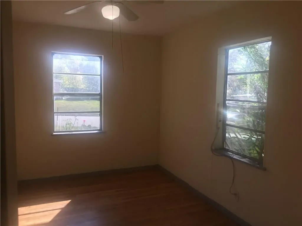 1614 Elmira Road Austin TX 78721