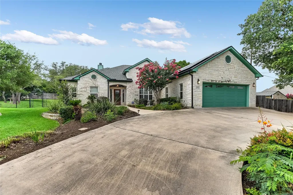 1002 Madison Circle Marble Falls TX 78654