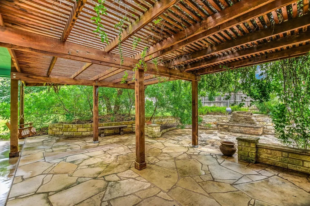 1002 Madison Circle Marble Falls TX 78654