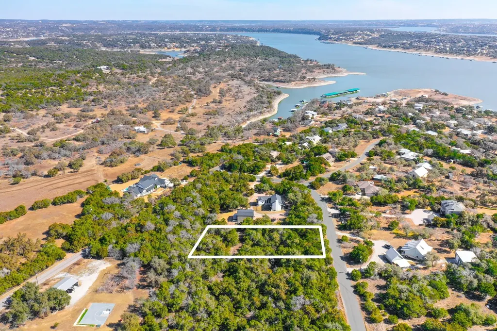 918 Debco Lane Spicewood TX 78669