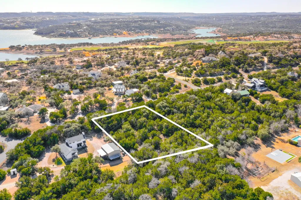 918 Debco Lane Spicewood TX 78669