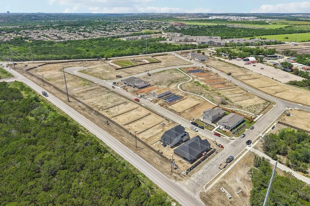 4805 Native Pearl Austin TX 78653