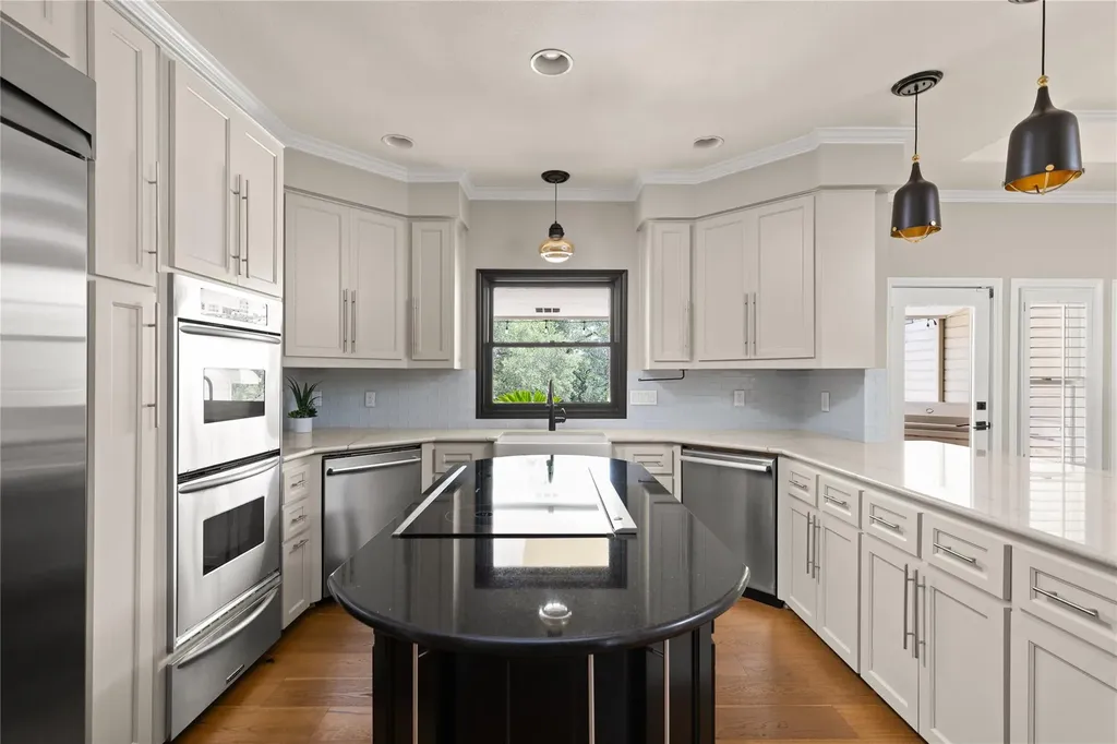 6601 Peralto Cove Austin TX 78730