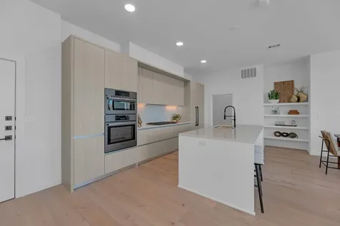 2209 S 1st Street Austin TX 78704