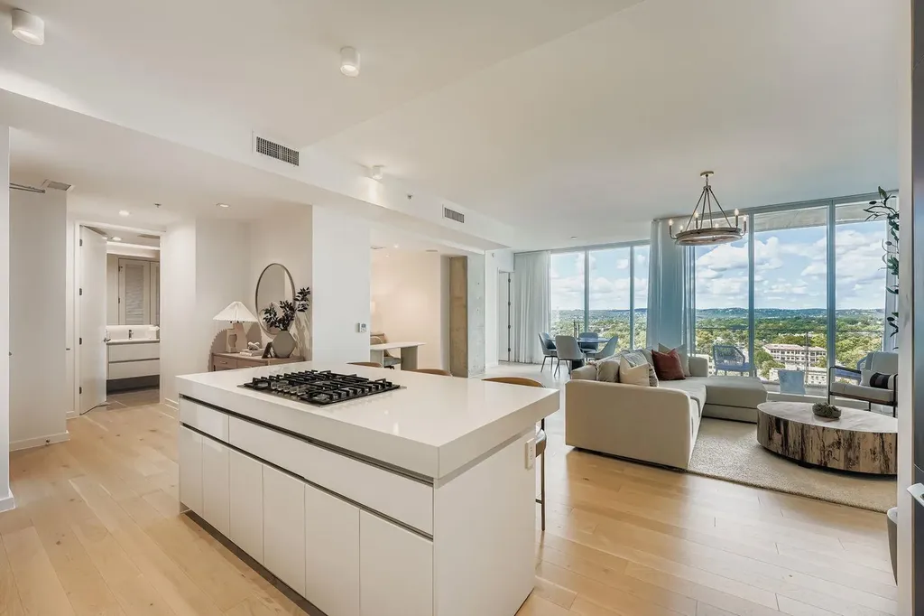 313 W 17th Street Austin TX 78701