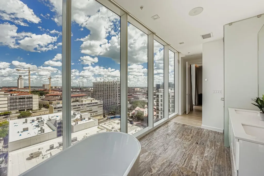 313 W 17th Street Austin TX 78701