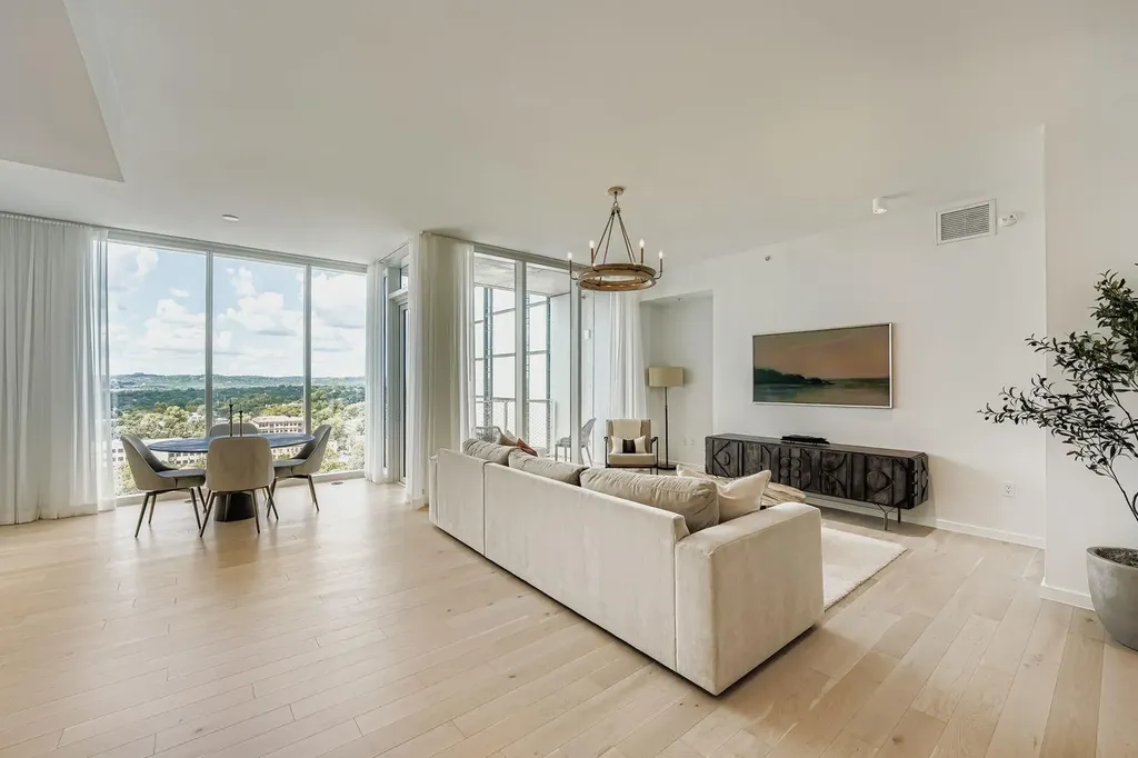 313 W 17th Street Austin TX 78701