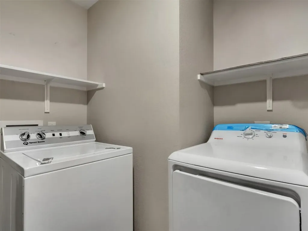 6105 Constellation Circle Del Valle TX 78617