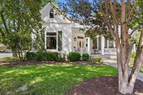 308 E Travis Street Fredericksburg TX 78624