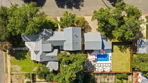 308 E Travis Street Fredericksburg TX 78624