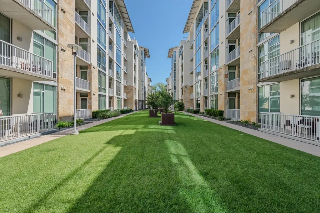 1600 Barton Springs Road Austin TX 78704