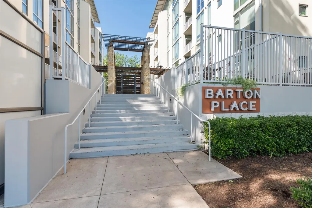 1600 Barton Springs Road Austin TX 78704