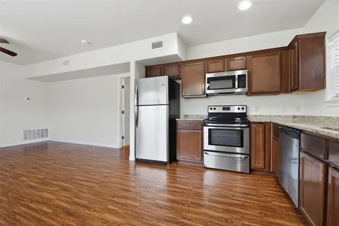 302 W San Antonio Street San Marcos TX 78666