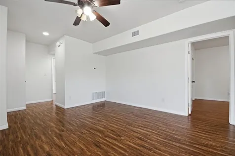 302 W San Antonio Street San Marcos TX 78666