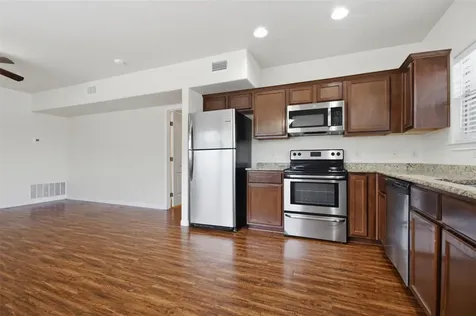 302 W San Antonio Street San Marcos TX 78666