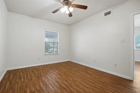 302 W San Antonio Street San Marcos TX 78666