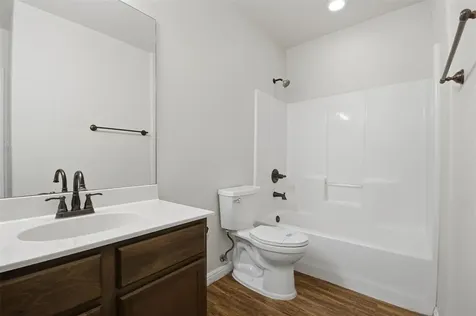 302 W San Antonio Street San Marcos TX 78666