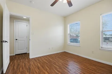 302 W San Antonio Street San Marcos TX 78666