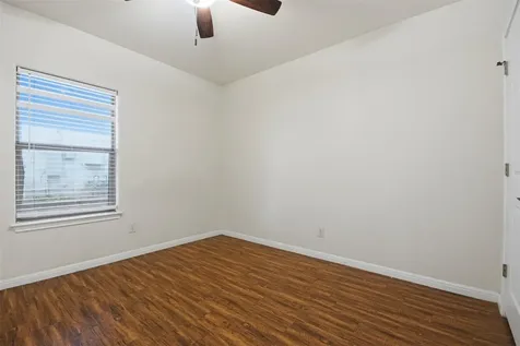 302 W San Antonio Street San Marcos TX 78666