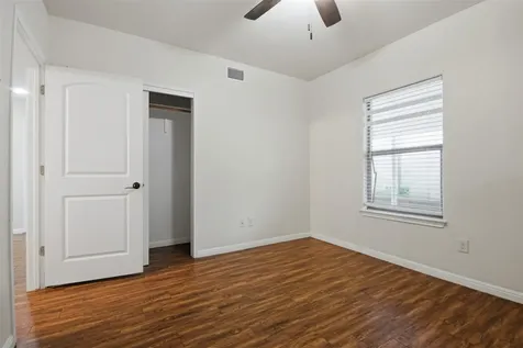 302 W San Antonio Street San Marcos TX 78666