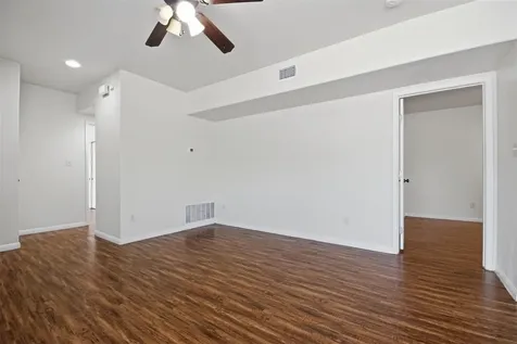 302 W San Antonio Street San Marcos TX 78666