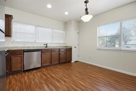 302 W San Antonio Street San Marcos TX 78666