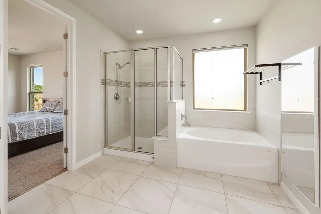 1136 Almeria Bend Leander TX 78641