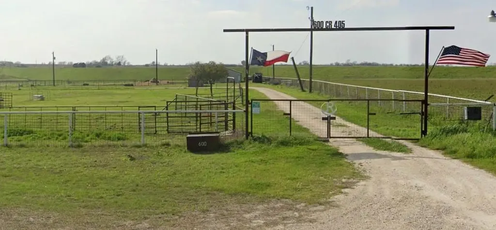 600 County Road 405 Taylor TX 76574