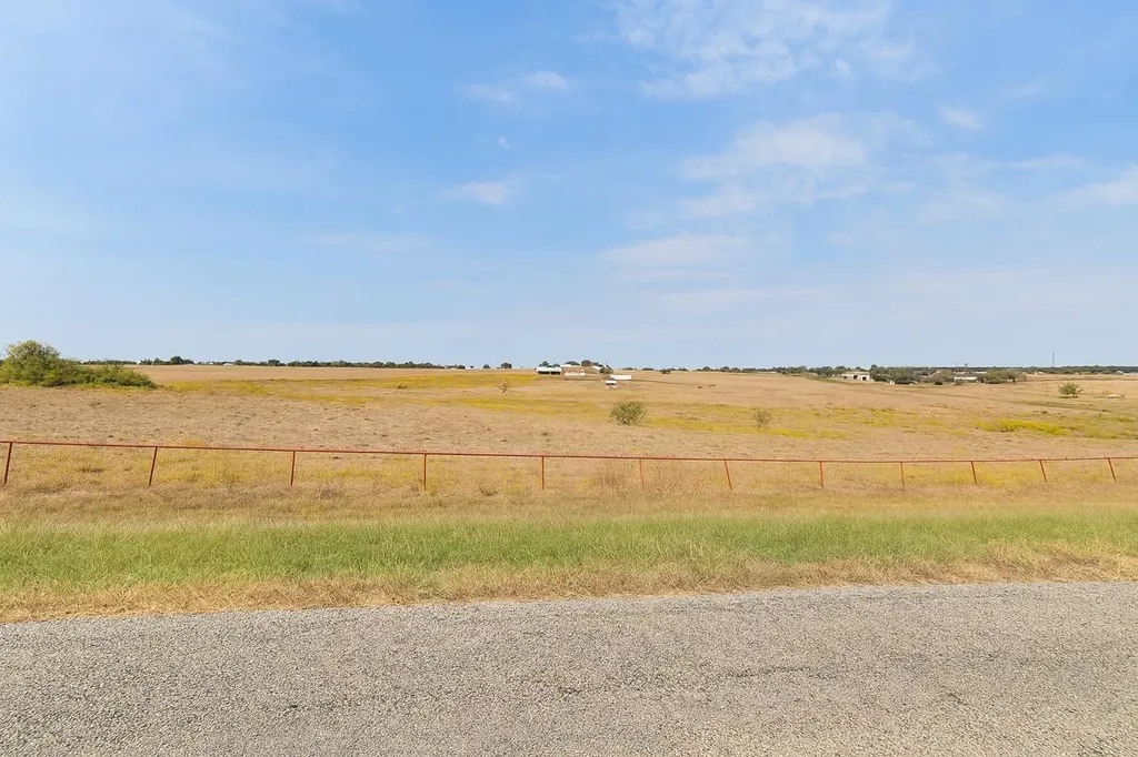 600 County Road 405 Taylor TX 76574