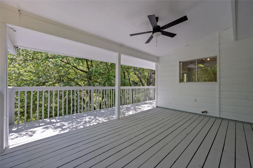 7 Hull Circle Drive Austin TX 78746