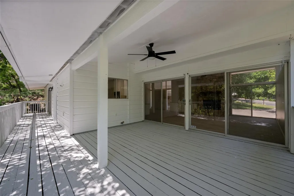 7 Hull Circle Drive Austin TX 78746