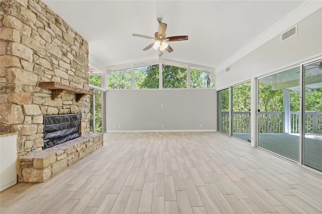 7 Hull Circle Drive Austin TX 78746