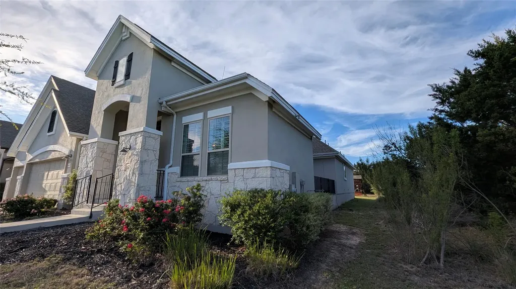 467 Jacksdaw Drive Austin TX 78737