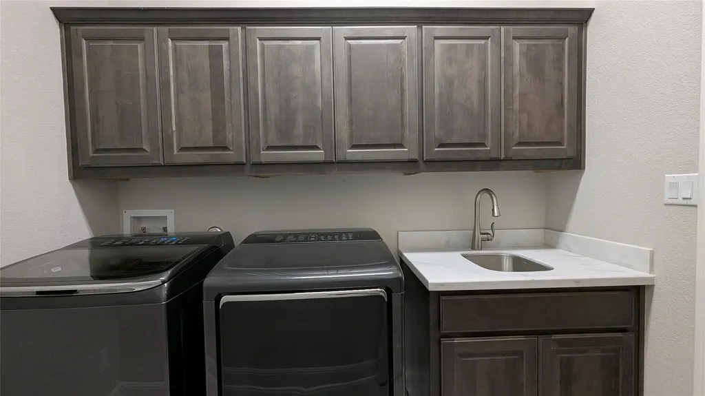467 Jacksdaw Drive Austin TX 78737