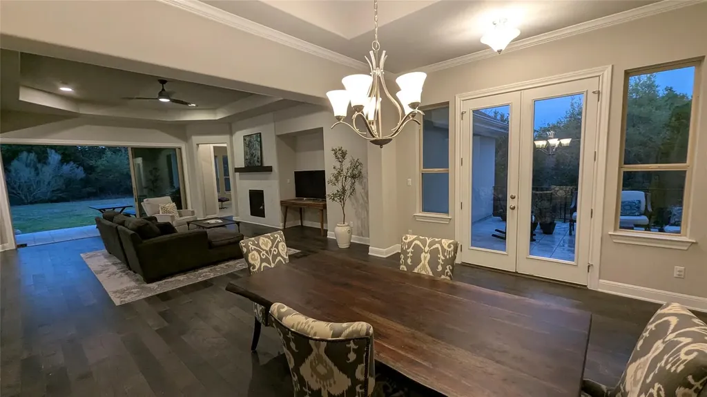 467 Jacksdaw Drive Austin TX 78737