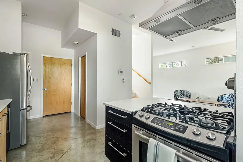 2202 Garden Street Austin TX 78702