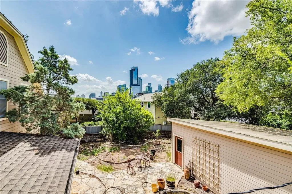 1111 W 10th Street Austin TX 78703
