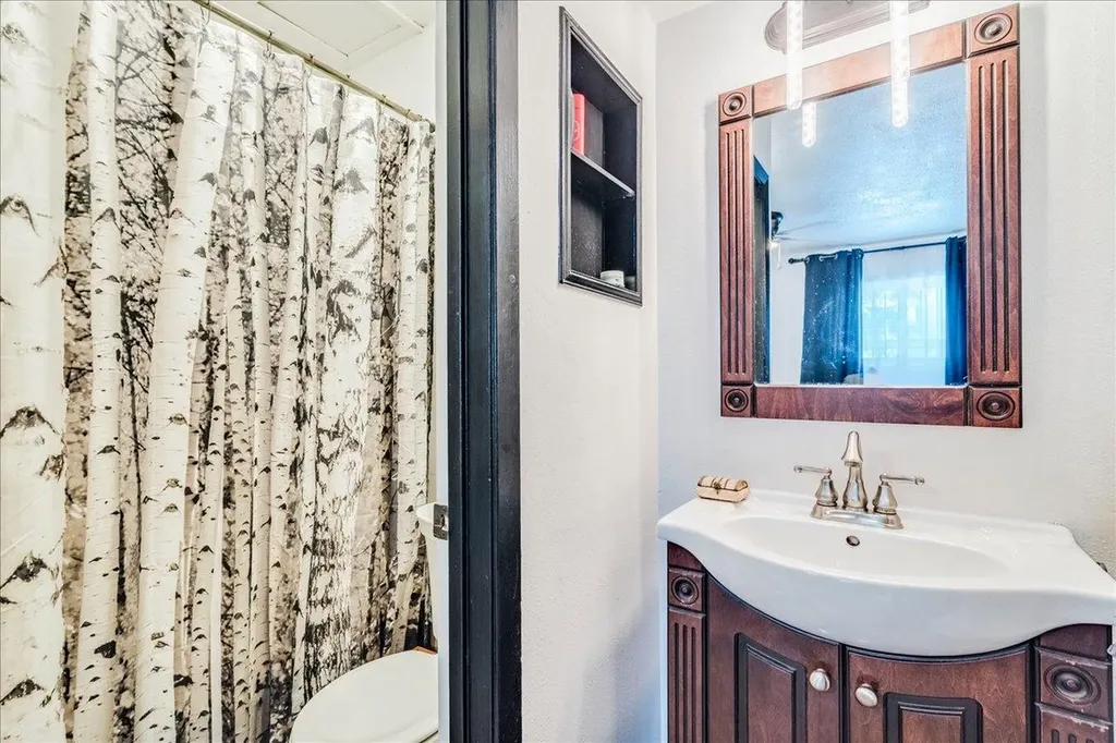 1111 W 10th Street Austin TX 78703