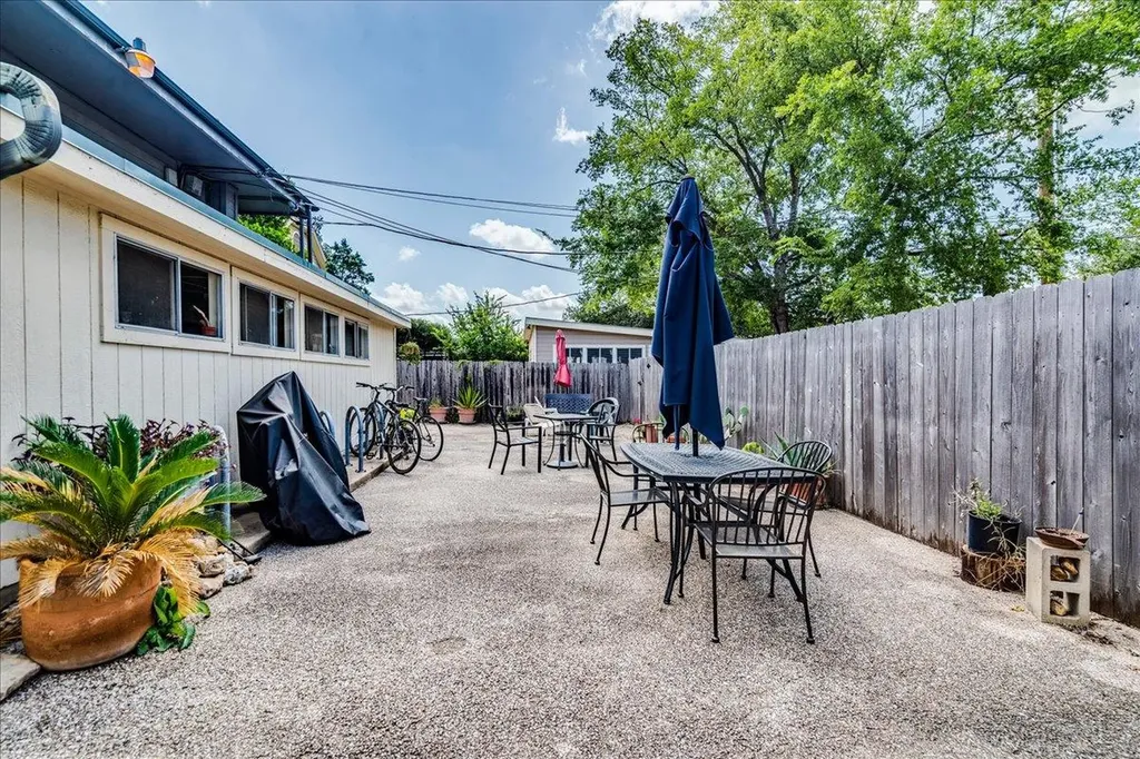 1111 W 10th Street Austin TX 78703