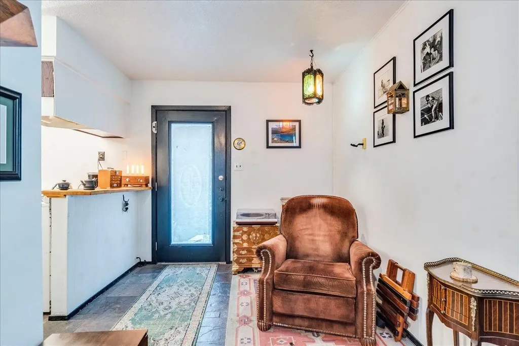 1111 W 10th Street Austin TX 78703