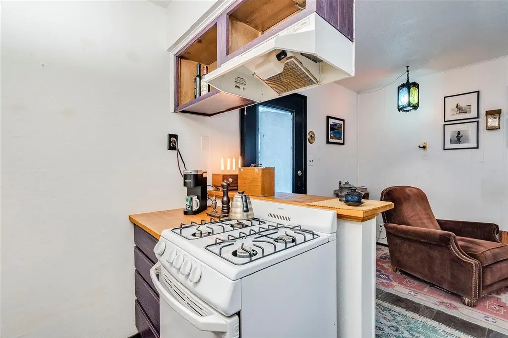 1111 W 10th Street Austin TX 78703