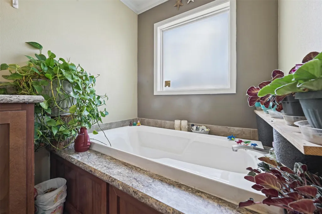 5904 Fm 621 Martindale TX 78655