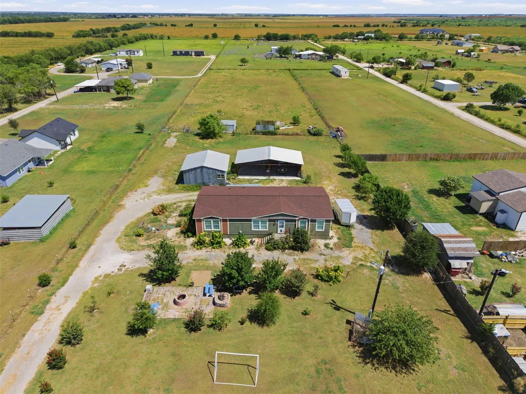 5904 Fm 621 Martindale TX 78655