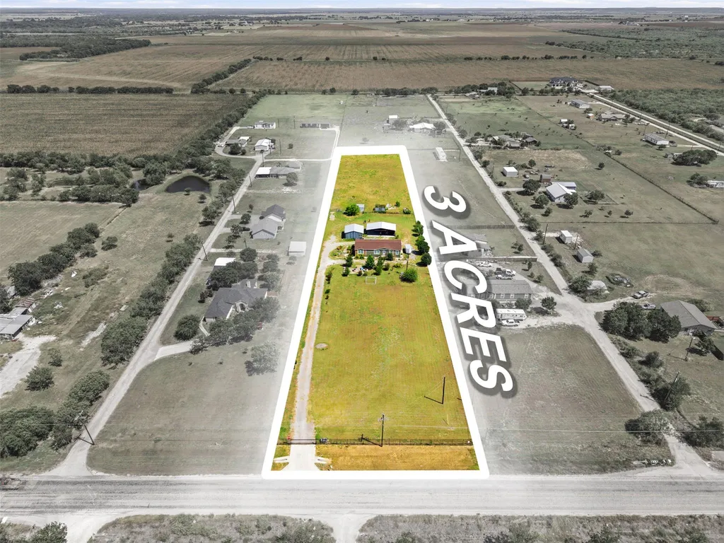 5904 Fm 621 Martindale TX 78655