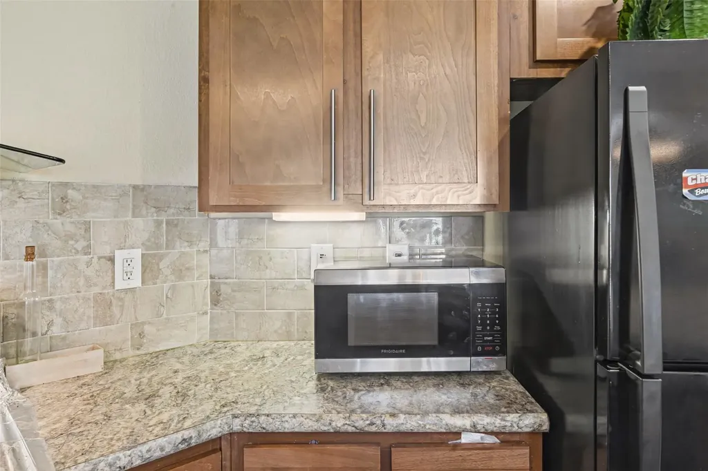 5904 Fm 621 Martindale TX 78655